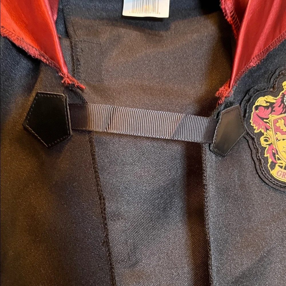 Harry Potter Gryffindor black cloak with hood lined maroon Large kids 10 - 12
